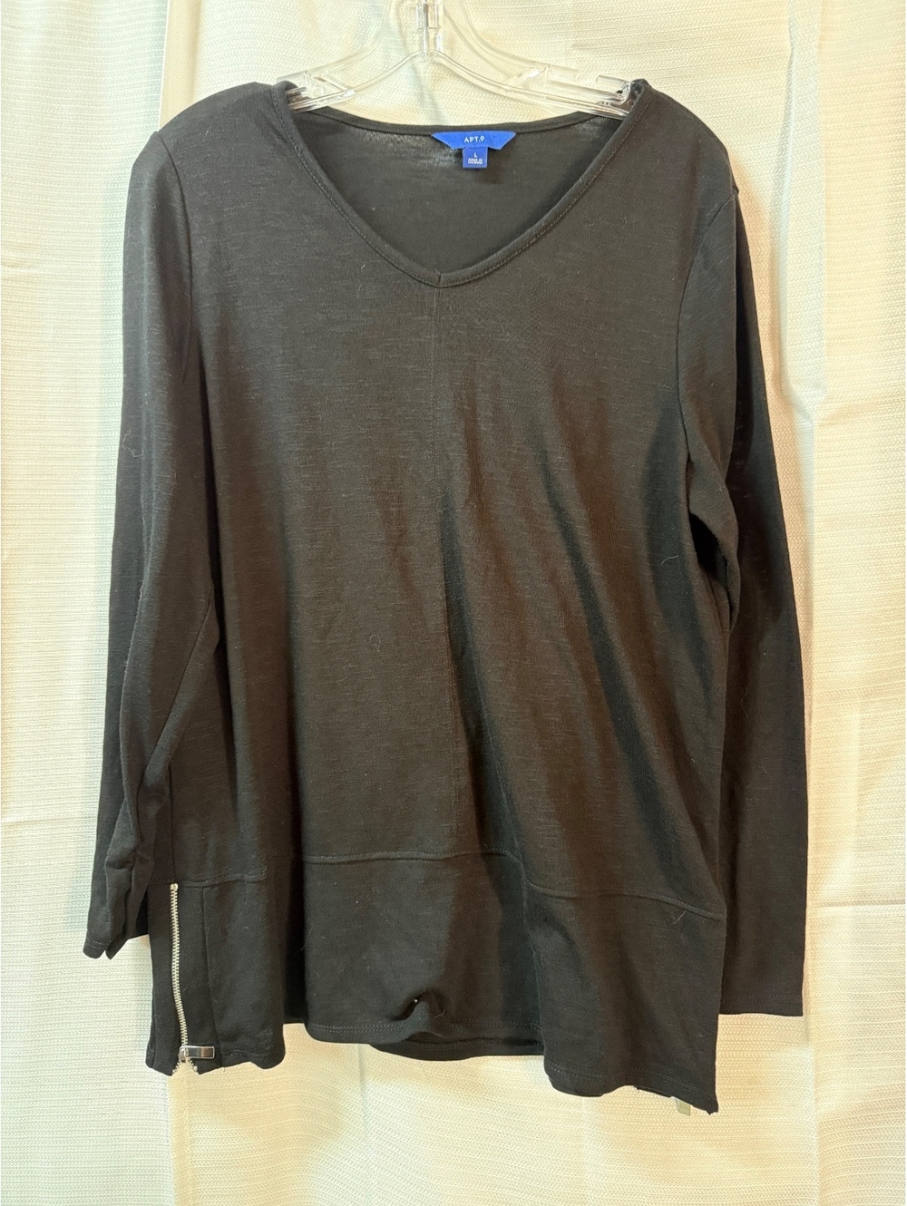 APT.9 Women's Black Long Sleeve V-Neck Top with Side Zipper Detail Size L